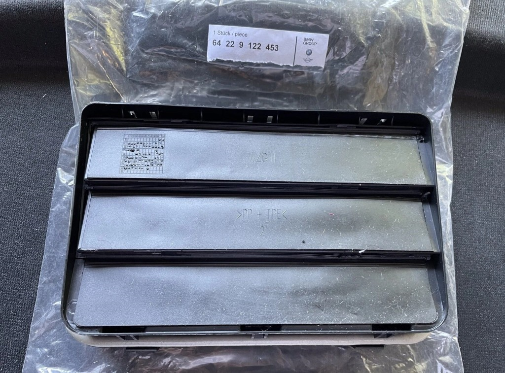 BAGAJ HAVALINDIRMA IZGARASI BMW E70 E71 F07 F15 F25 F26 (64229122453)