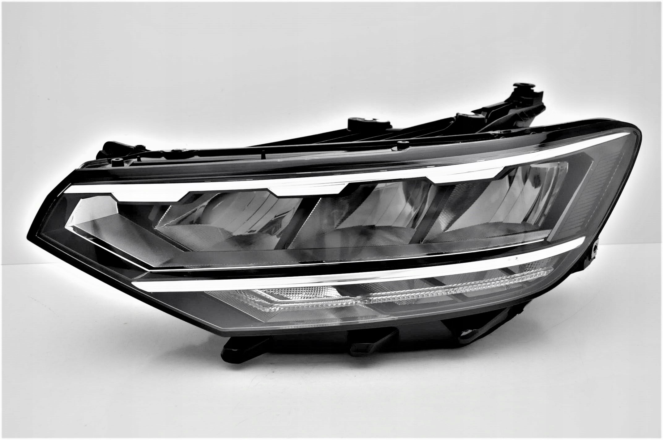 SOL FAR LAMBASI LEDLİ VW PASSAT B8.5 2019-2023 (DEPO)