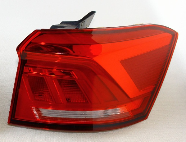 SAĞ DIŞ STOP LAMBASI LEDLİ AÇIK TONLU VW T-ROC 2017-2023 (DEPO)