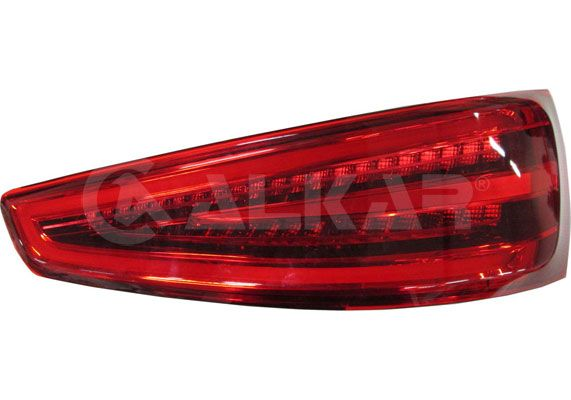 SAĞ DIŞ STOP LAMBASI LEDLİ AUDI Q3 2011-2018 ARASI (DEPO)