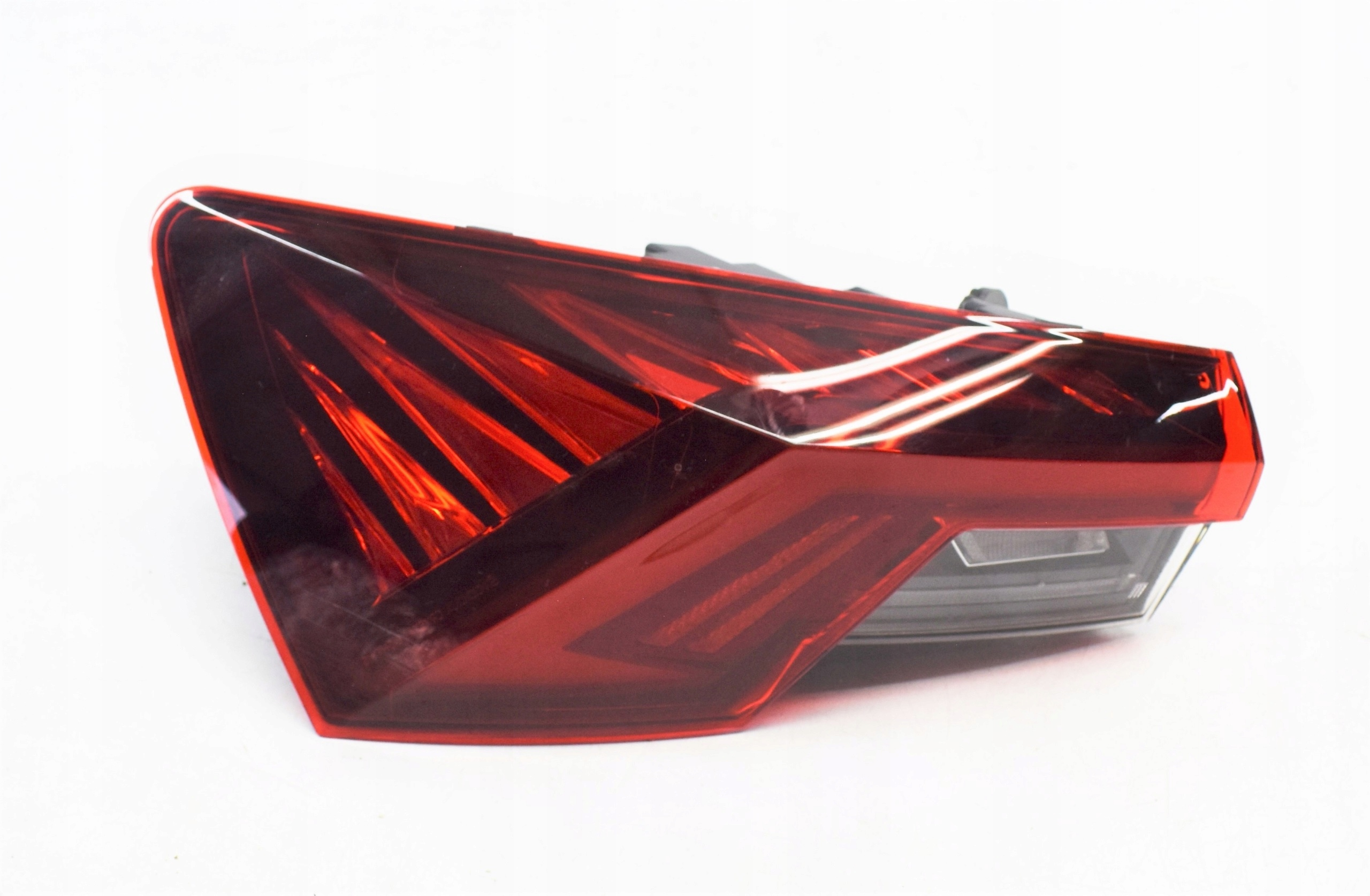 SOL DIŞ STOP LAMBASI LEDLİ SKODA OCTAVIA 2020-2023 (DEPO)