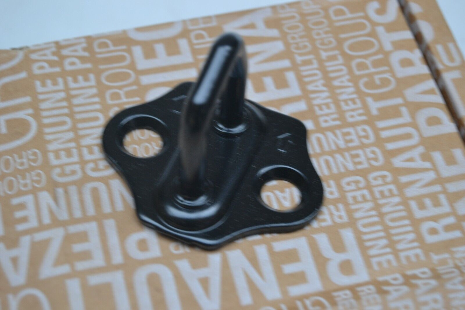 MAIS 82570JX00B YAN KAPI ON KILIT KARSILIGI DOKKER