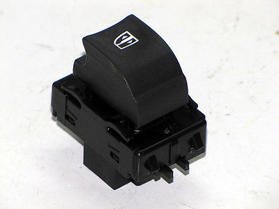 MAIS 254010003R CAM ACMA KUMANDA DUGMESI ARKA LAGUNA III-MEGANE III